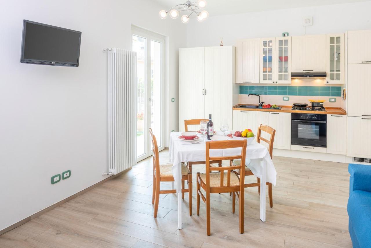 Villa Rosetta & Romeo Family Apartment 코스테르마노 외부 사진